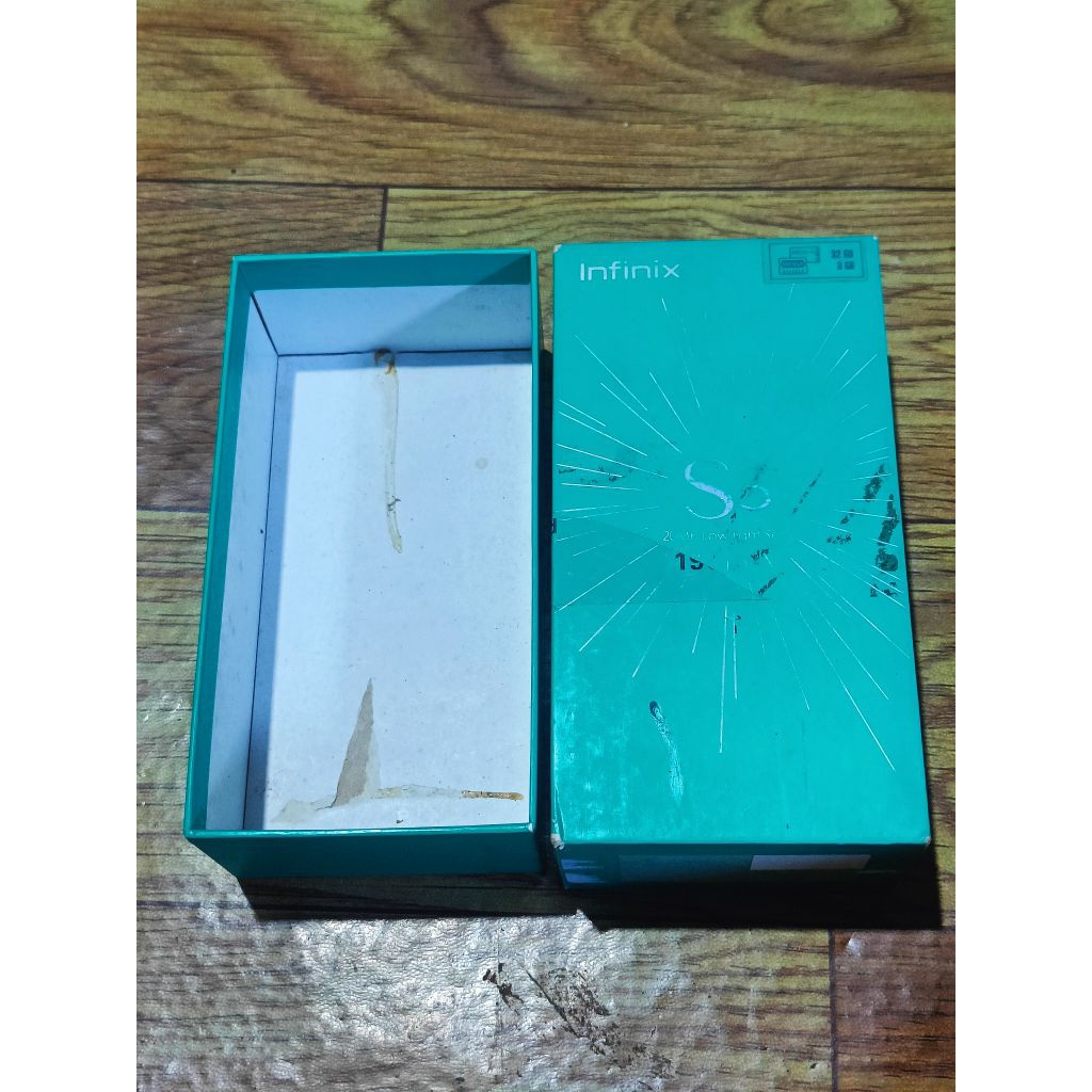 

KARDUS DUS BOX HP KONDISI SESUAI DI FOTO INFINIX S3 RAM 3/32 ORIGINAL COPOTAN