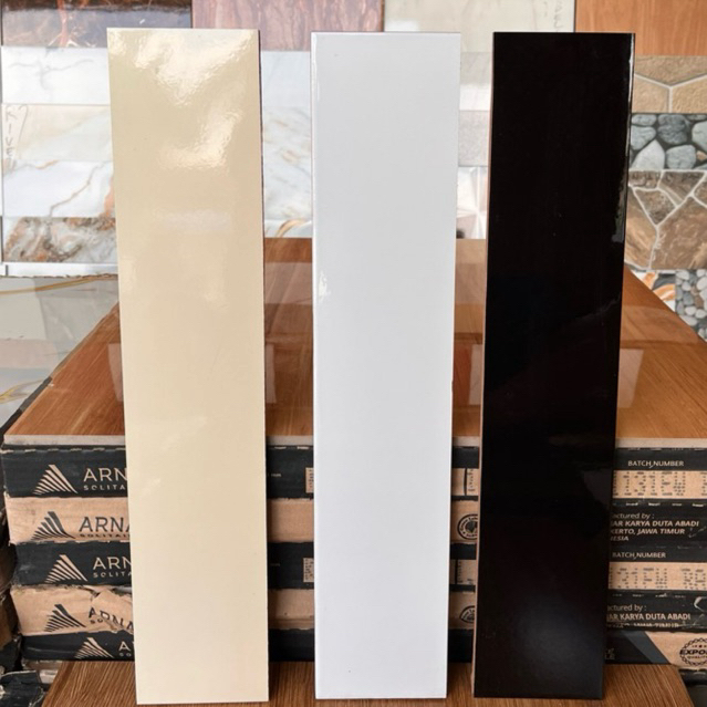 list keramik dinding / lantai ukuran 10x50 lis keramik 10x50