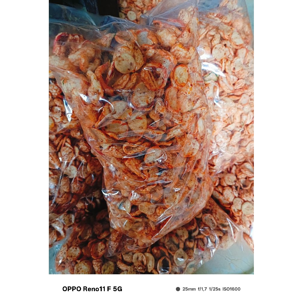 

Krupuk Seblak Kering Krupuk Bawang Pedas Original Daun Jeruk 250gram