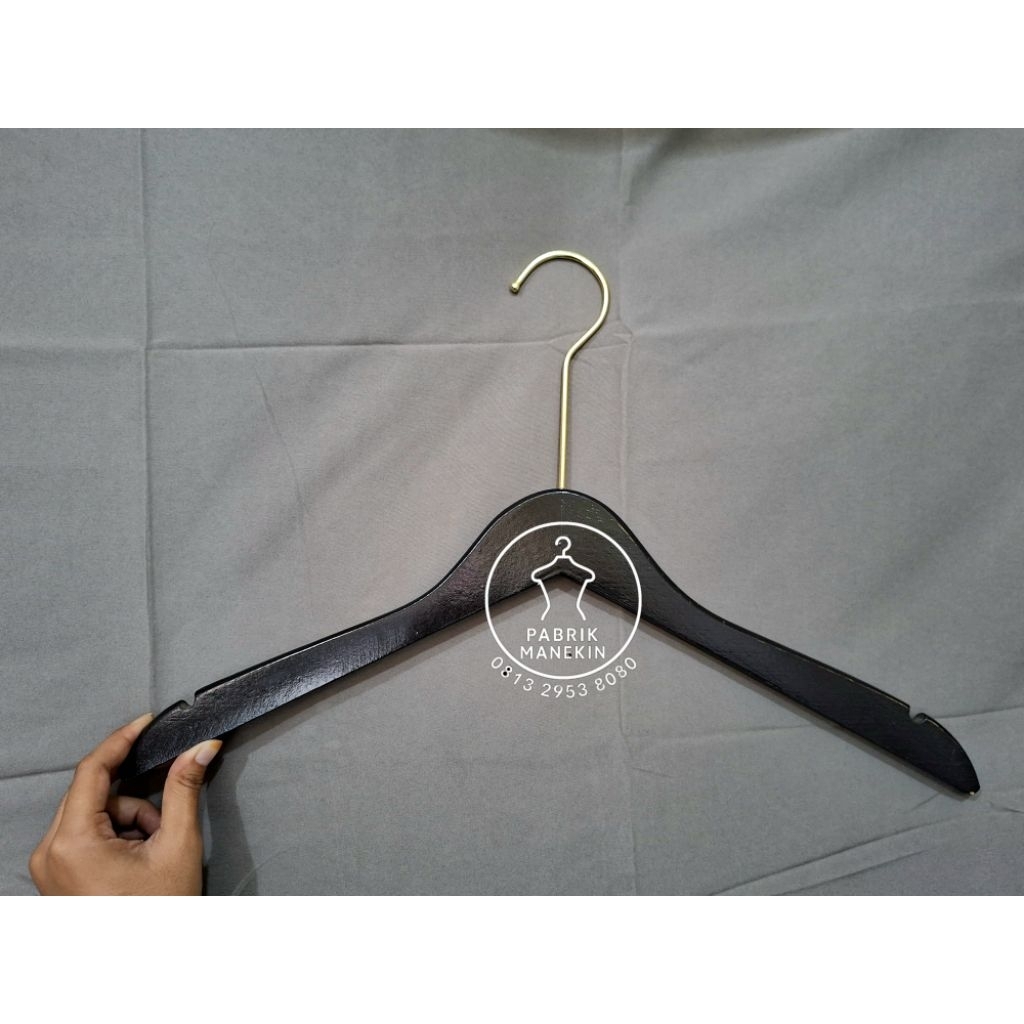 hanger Baju dewasa/hanger baju/hanger kayu standar/hanger baju kayu/gantungan baju/gantungan dewasa