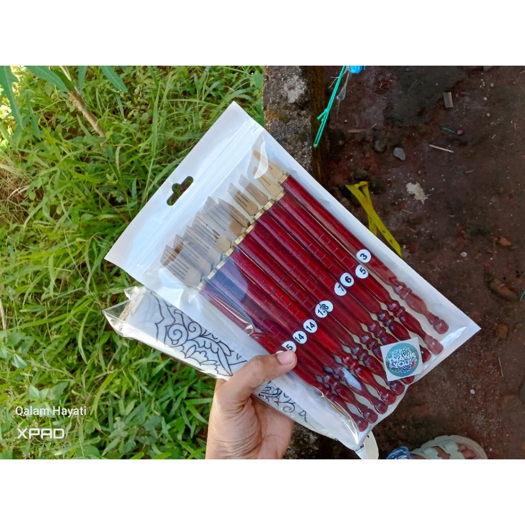 

1 set isi 10 qalam naskah/dekorasi/campuran