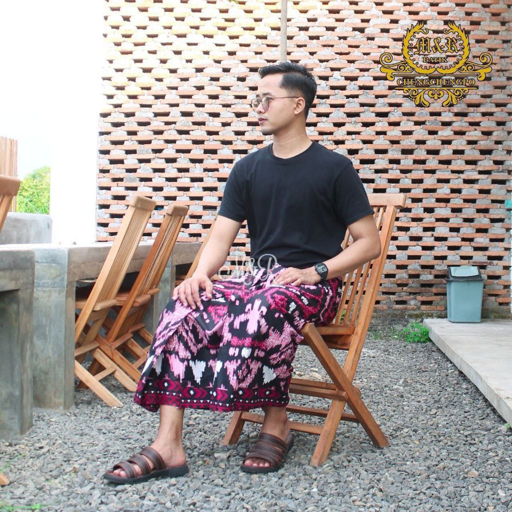 Sarung Pria Motif Bugis Sarung Batik Sarung Goyor Sarung Printing Sarung Palaikat Sarung Cap Sarung 