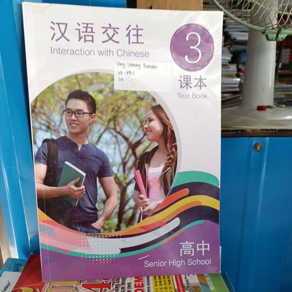 original bekas buku interaction with Chinese 3