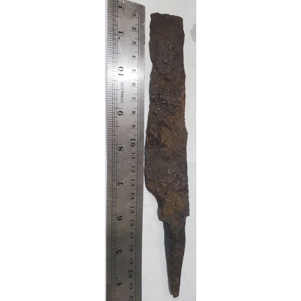 1 biji pusaka kuno temuan sungai untuk koleksi/hiasan/pajangan/dll