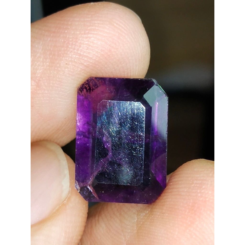 Natural Fluorite 15x11x5,5mm 7.75 ct octagon ungu 01