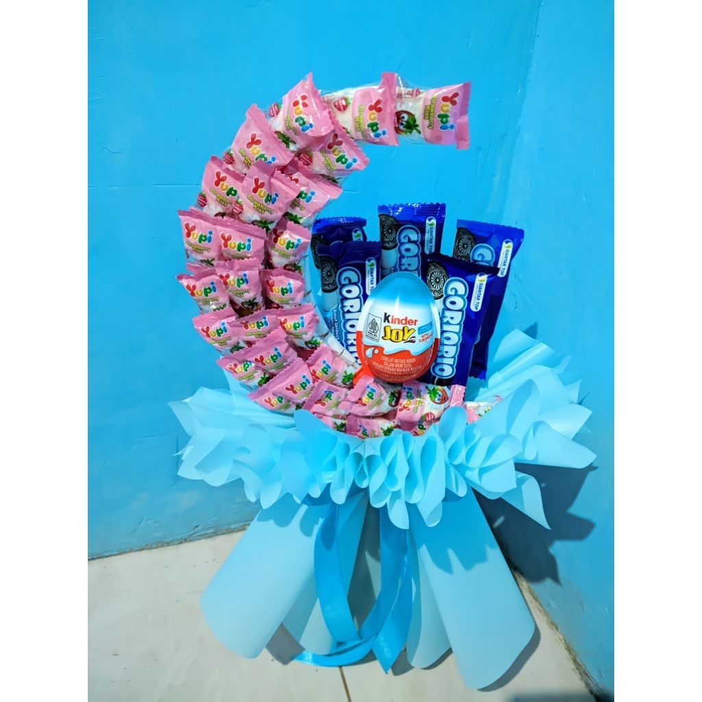 

Buket snack bulan sabit