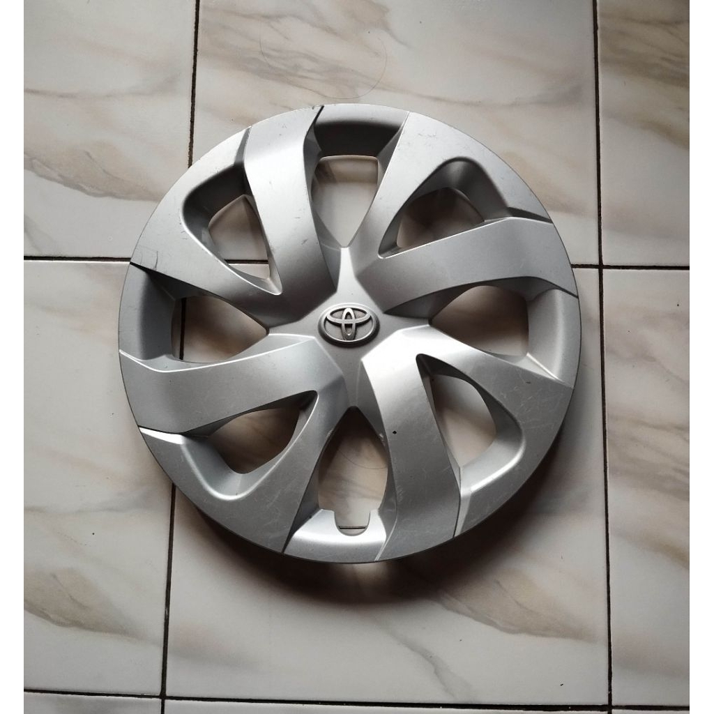 cover tutup velg wheel dop toyota sienta ring 15 original second