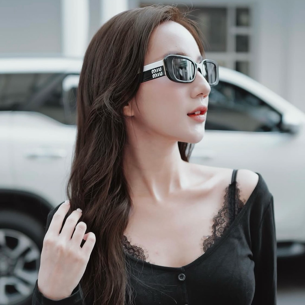 MIU MIU MIUMIU Square Rectangular Bicolor Logo Sunglasses