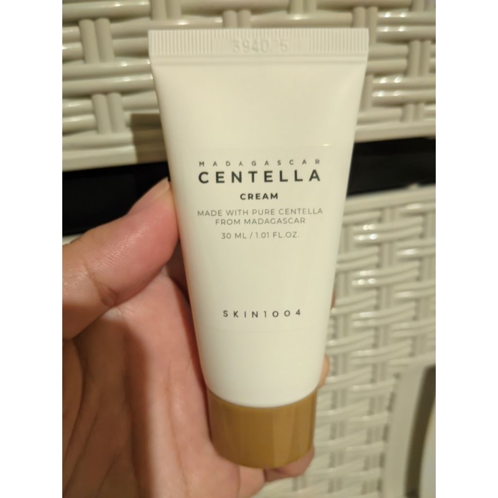 (Preloved) SKIN1004 Madagascar cream