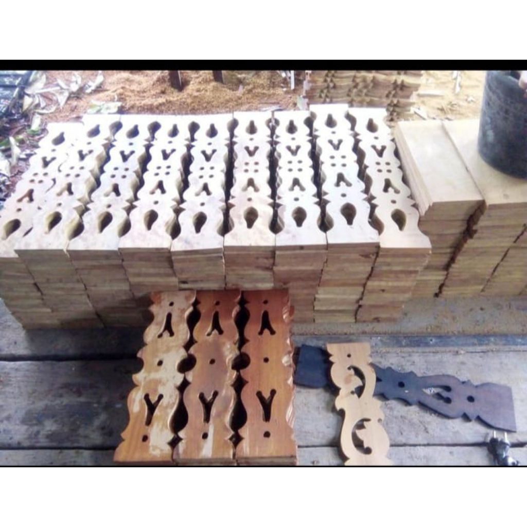 pagar ukir kayu ulin asli kalimantan