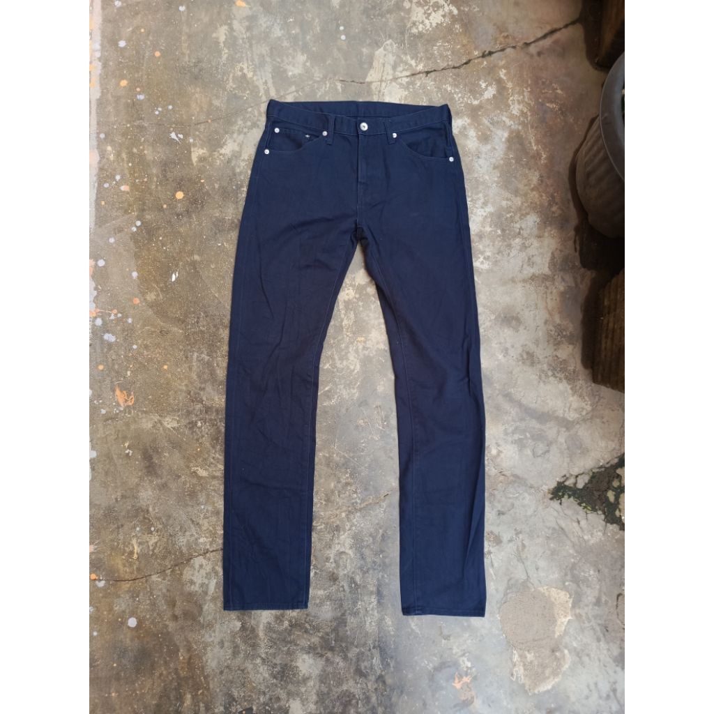 celana panjang denim long pants jeans gu second bale branded brand bekas y2k outfit cowok cewek bran