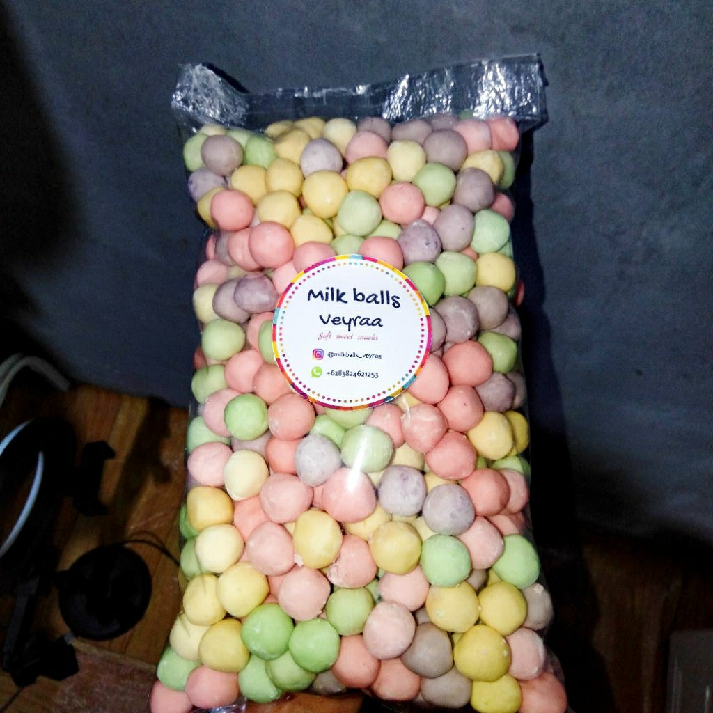

BOLA SUSU MINI 1KG