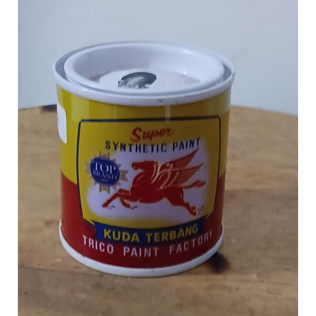 Cat Minyak Hitam Kecil