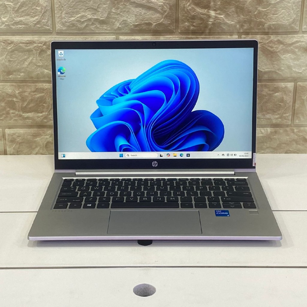 HP PROBOOK 430 G8 | INTEL CORE I5-1135G7 | RAM 8GB | SSD 256GB | LAYAR 13.3" INC | 2ND MULUS BERGARA