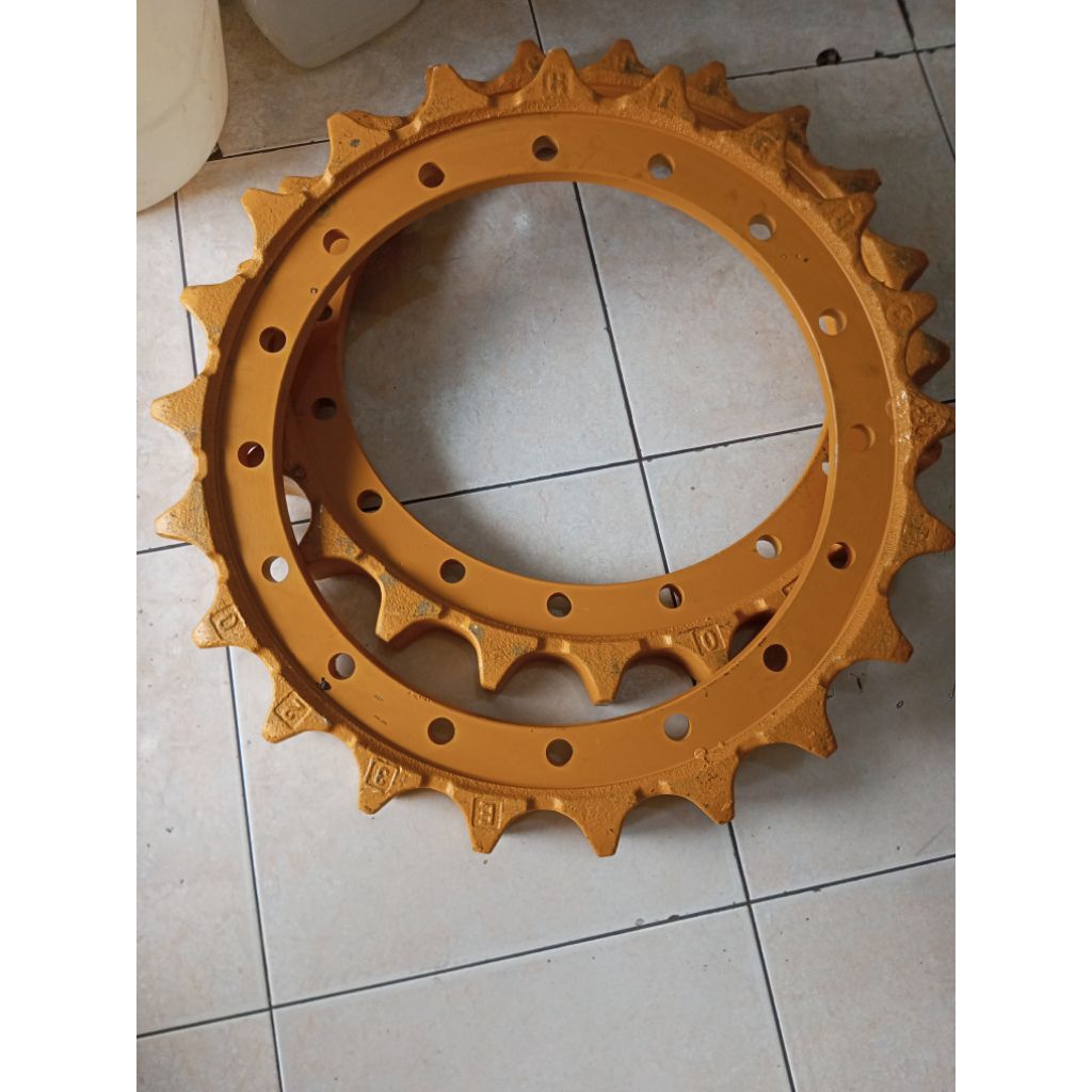 sprocket trucks Higuchi 8E9805 genuine part