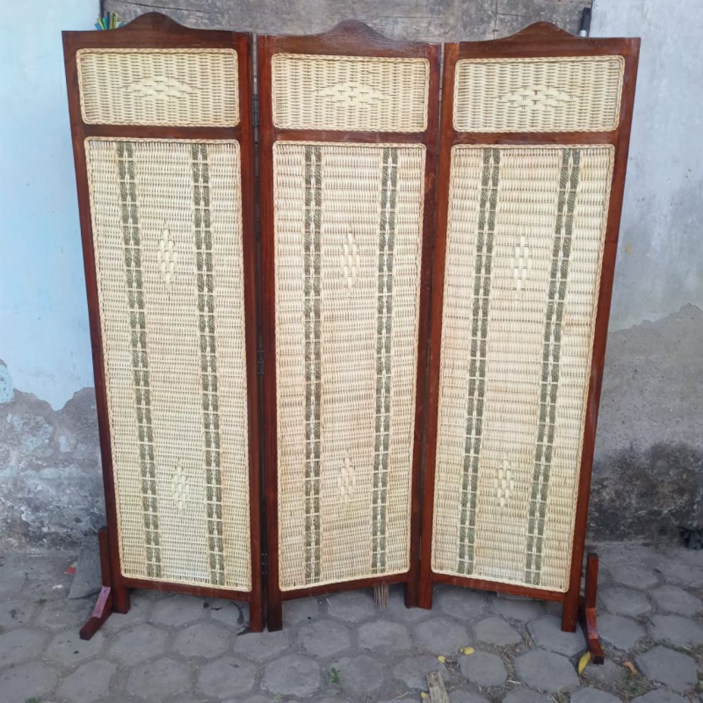 partisi ruangan kayu/penyekat ruangan