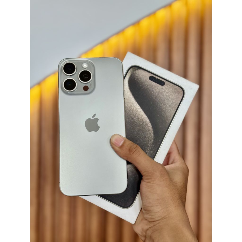 IPHONE 15 PRO MAX 256GB RESMI IBOX SECOND MULUS LIKE NEW