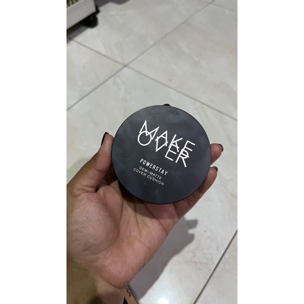 [Booked] MAKEOVER Powerstay Cushion W33