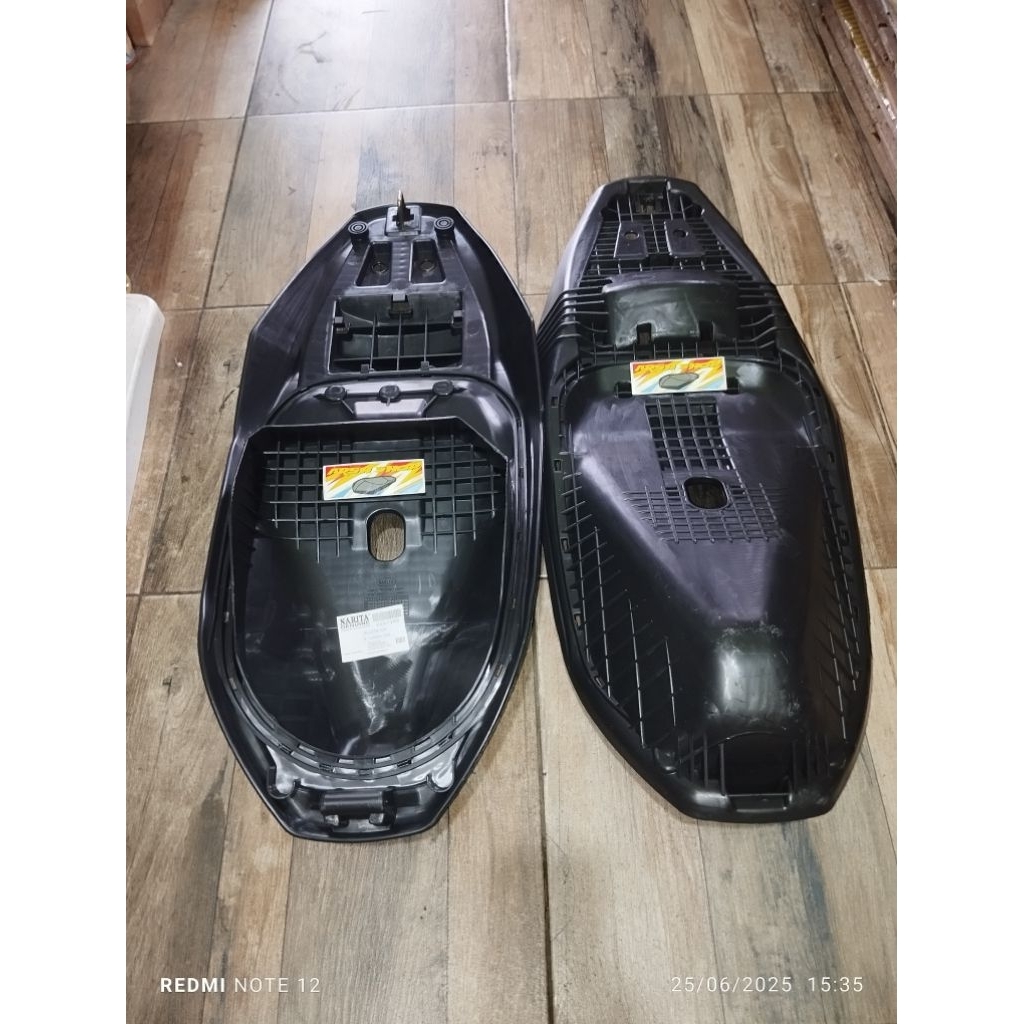 fiber jok motor vario 160 standar (hitam)