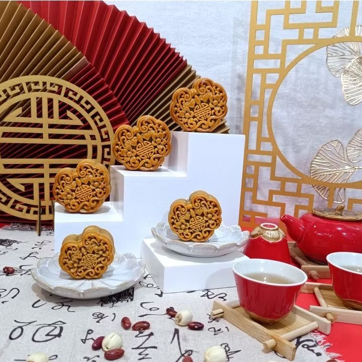 

Hamper Mooncake - Paket DOUBLE - Isi 2 Mooncake Besar @ 150 Gr/175 Gr
