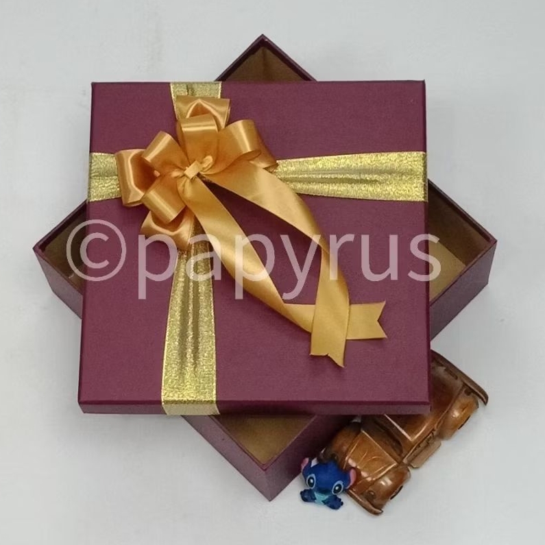 

PAPYRUS 25x25 Tinggi 5cm Kotak Kado Gift Box Hadiah V1