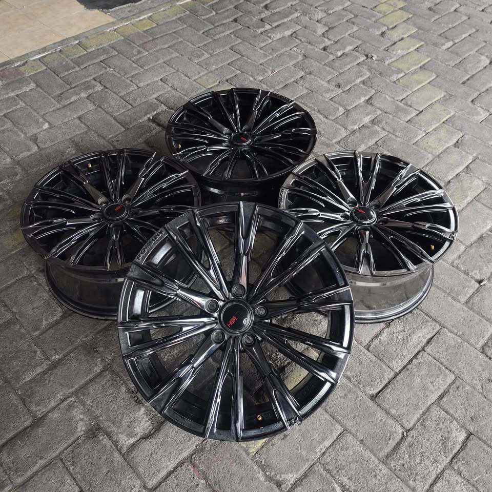 velg racing SENORITA HSR R18 X8 5X114 ET45