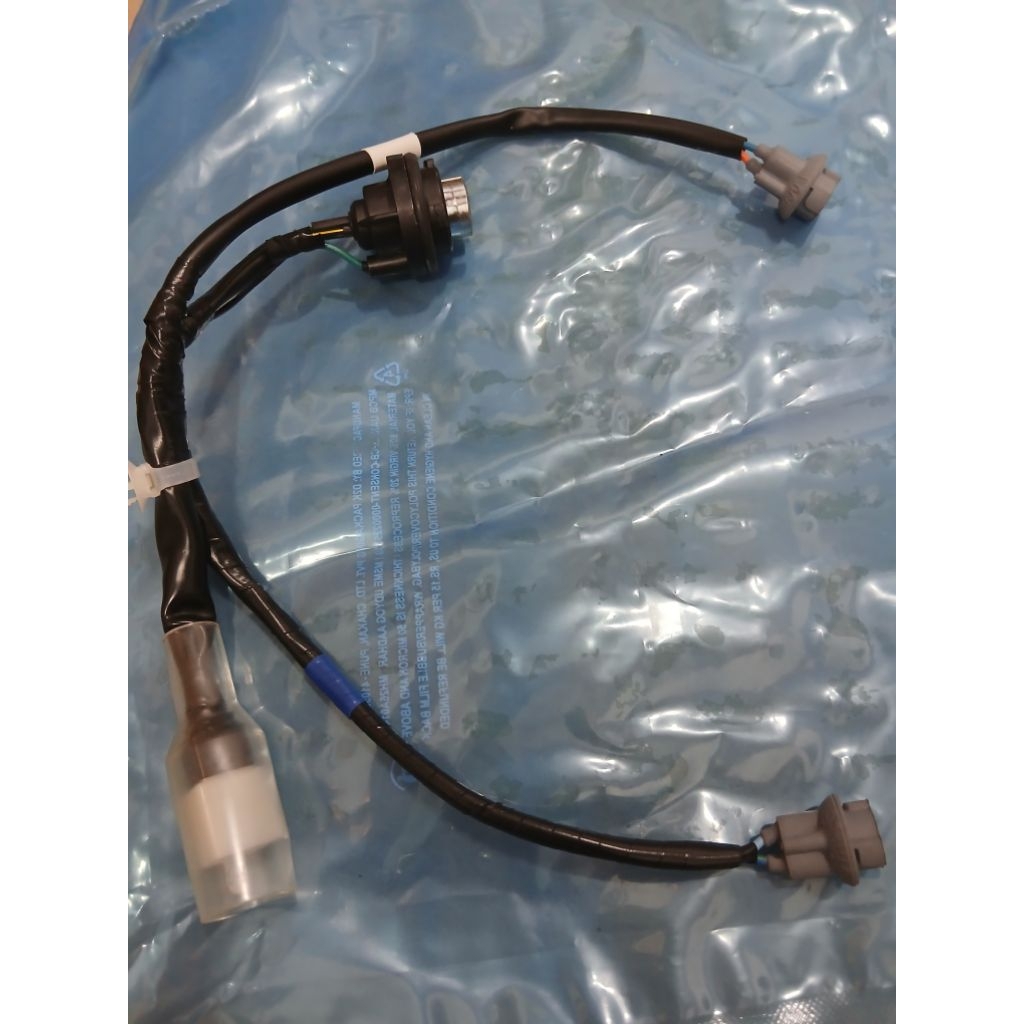 SOKET LAMPU BELAKANG SET MOTOR HONDA GENIO BEAT NEW ASLI