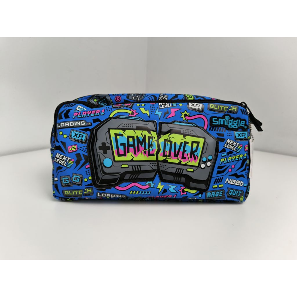 

kotak pensil Smiggle dengan tema "Game Over