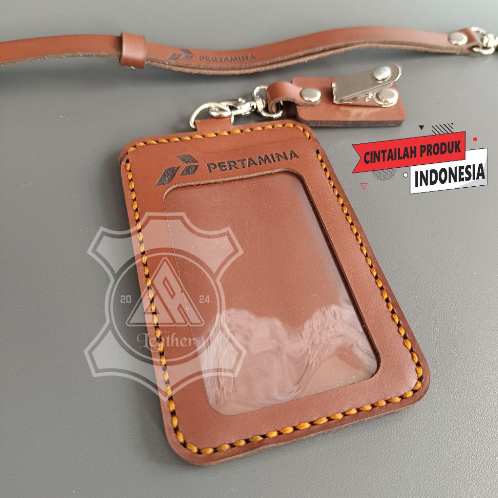 

Id Card Holder Kulit Asli Name Tag Kulit Custom Nama Perusahaan