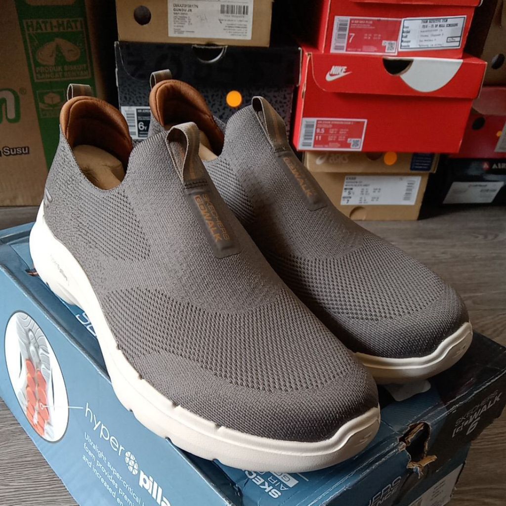 Sepatu Go Walk 6 216202/TPE