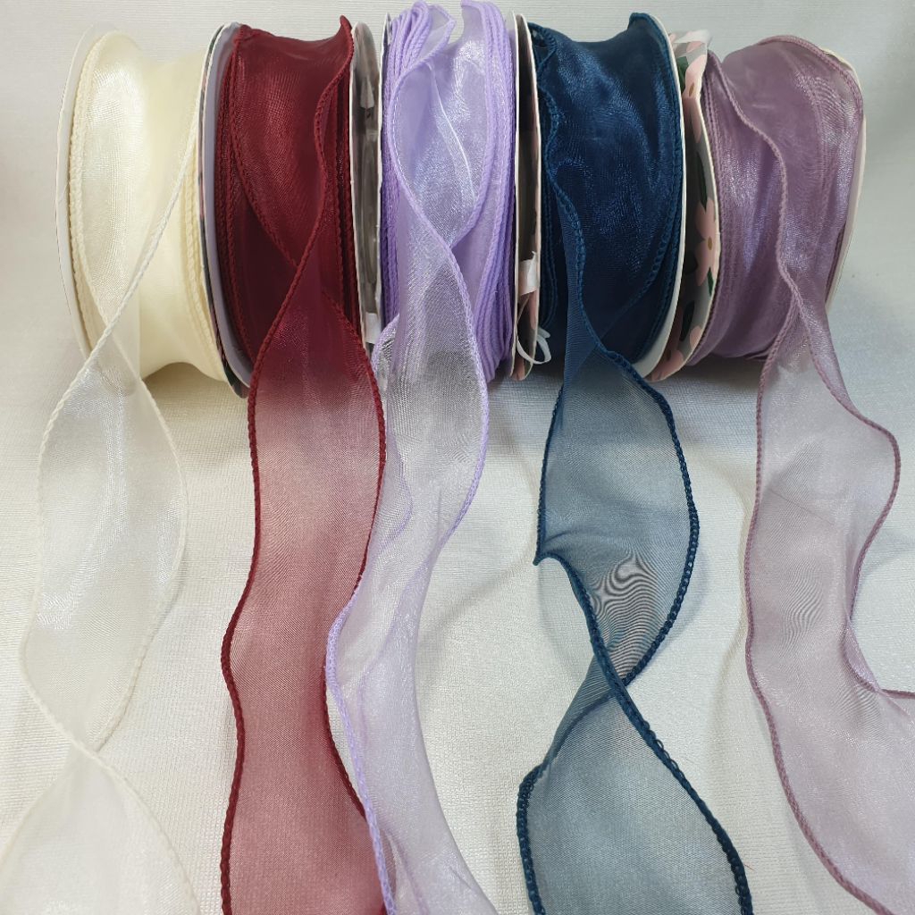 

1 YARD (90 CM) - RIBBON KOREA FISHTAIL / PITA ORGANZA NECI / FISHTAIL WAVE / PITA TRANSPARAN GELOMBANG