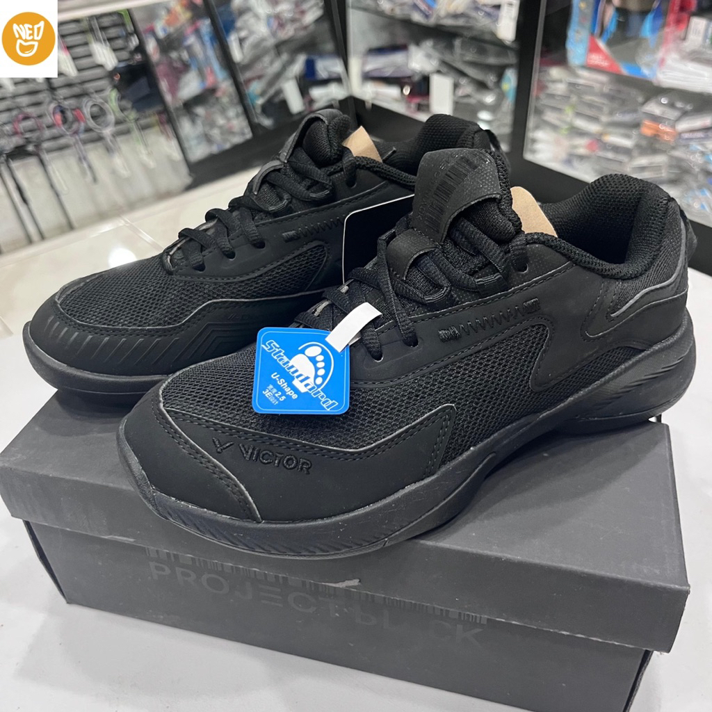 Sepatu Bulutangkis Victor A750