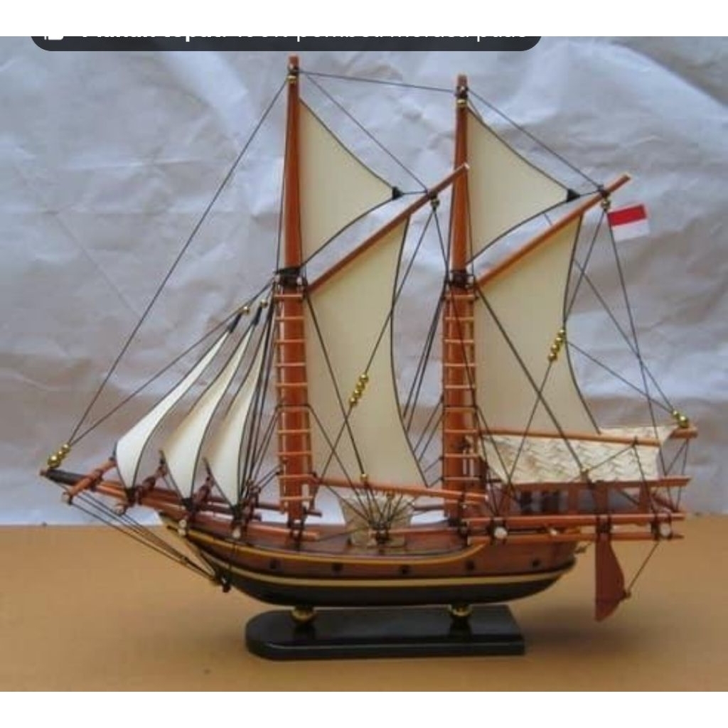 Miniatur Kapal Layar