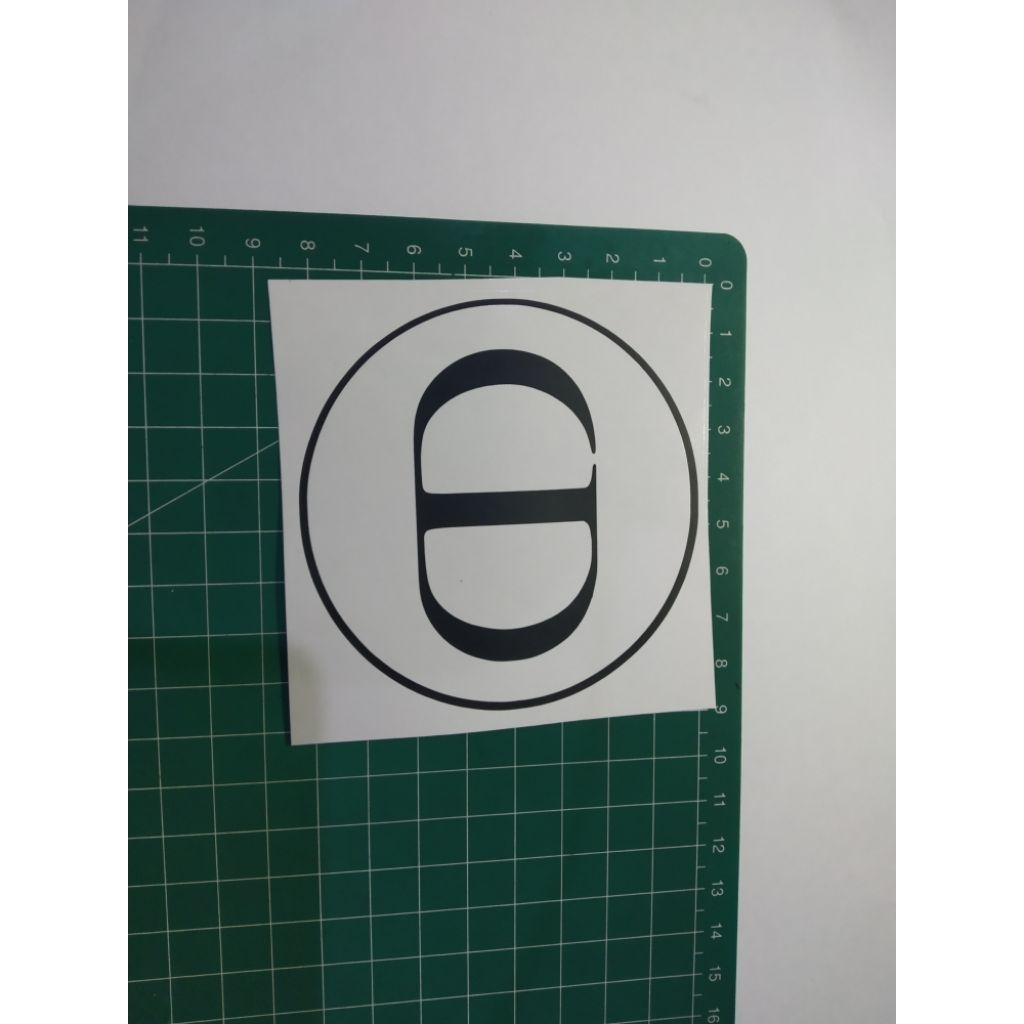 

stiker cutting dior