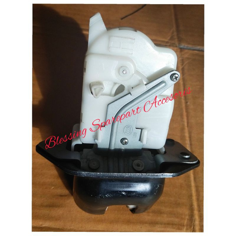 Doorlock Door Lock Bagasi Nissan Xtrail T31 Original