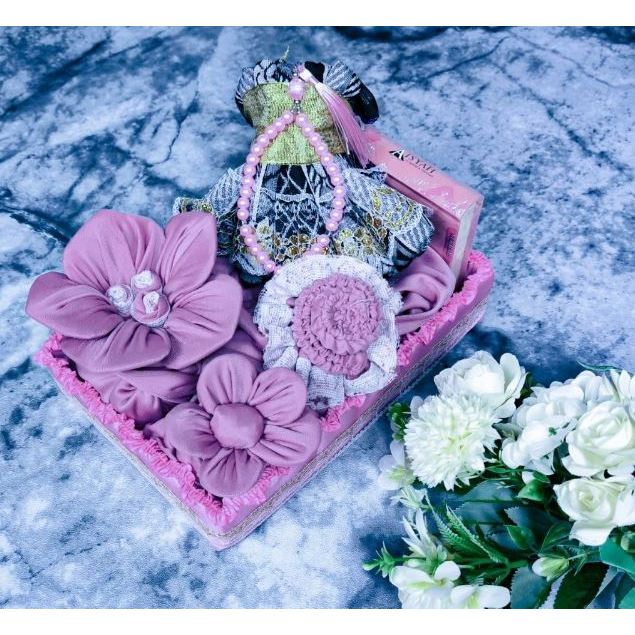 Hampers Mukena Silk/ Mukena Kado Pernikahan/ Hampers Mukena Premium/ Hampers Ulang Tahun Cewek Muken