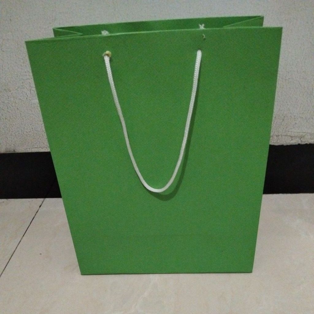 

taskertas 20x25. soft green