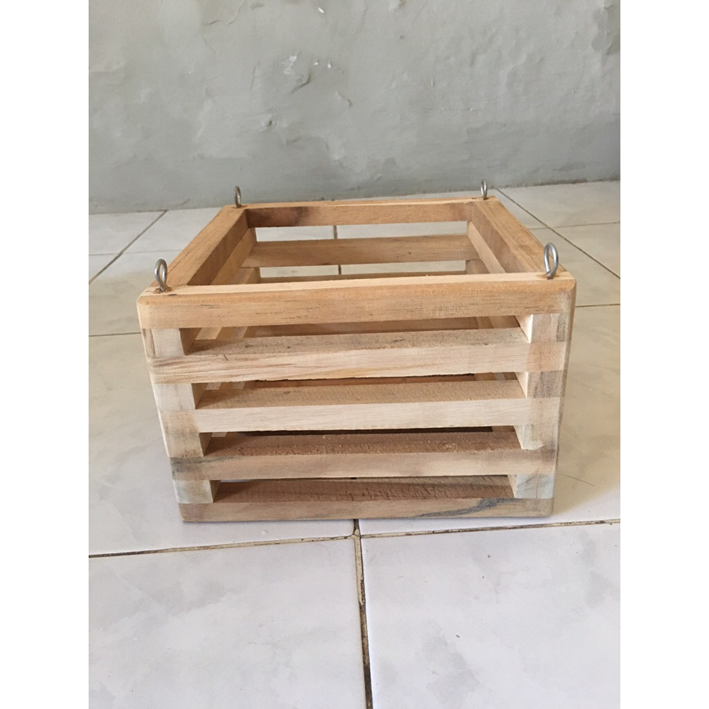 POT GANTUNG| POT ANGGREK| POT ANGGREK GANTUNG| POT KAYU| POT KAYU JATI| KOTAK BUNGA| POT BUNGA ANGGR
