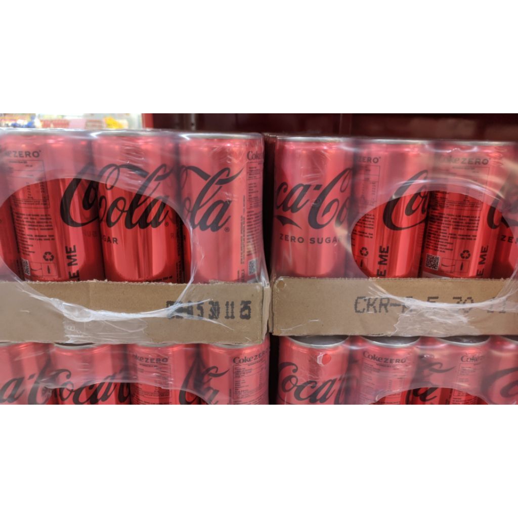 

PROMO MINUMAN COCA COLA KEMASAN KALENG 330ML SATU CRAT ISI 24PCS