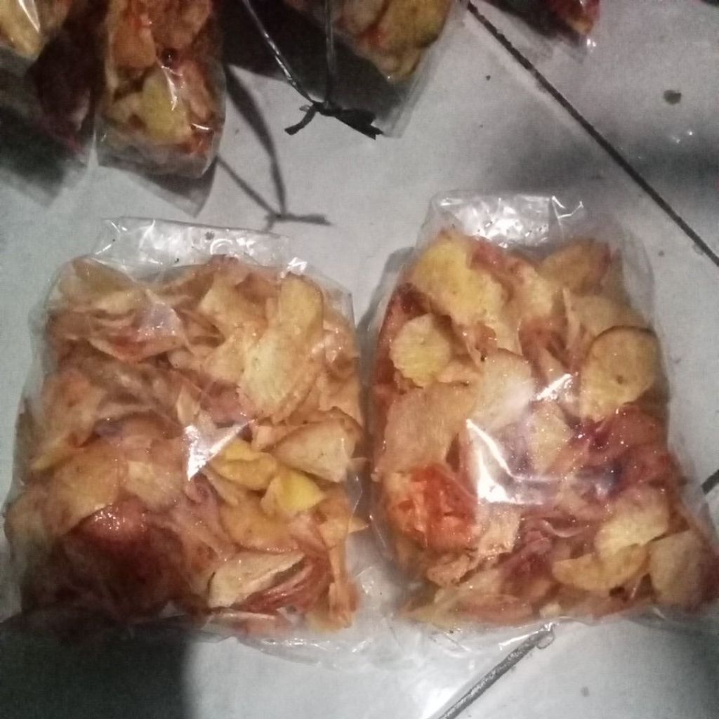 

keripik singkong balado pedas rasa udang
