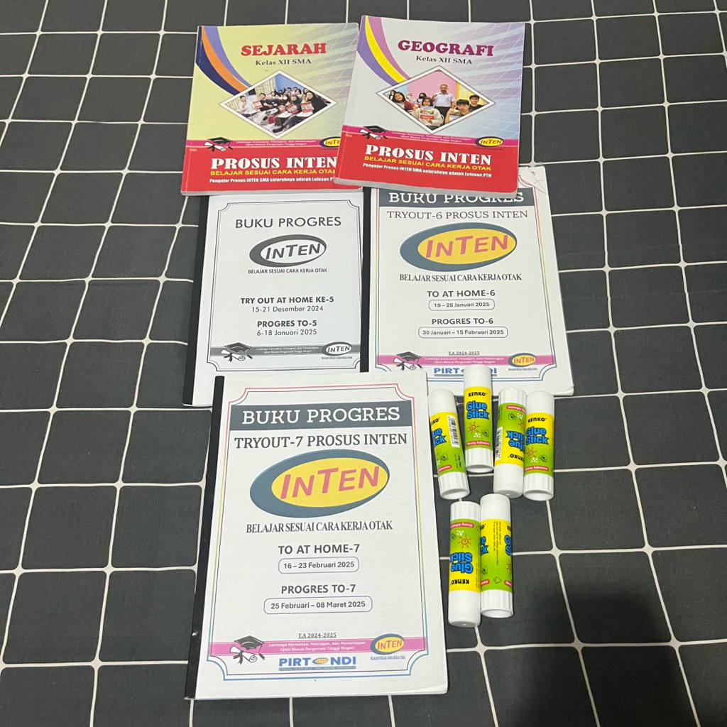 PRELOVED BUKU INTEN SIMAK UI UTBK 2025