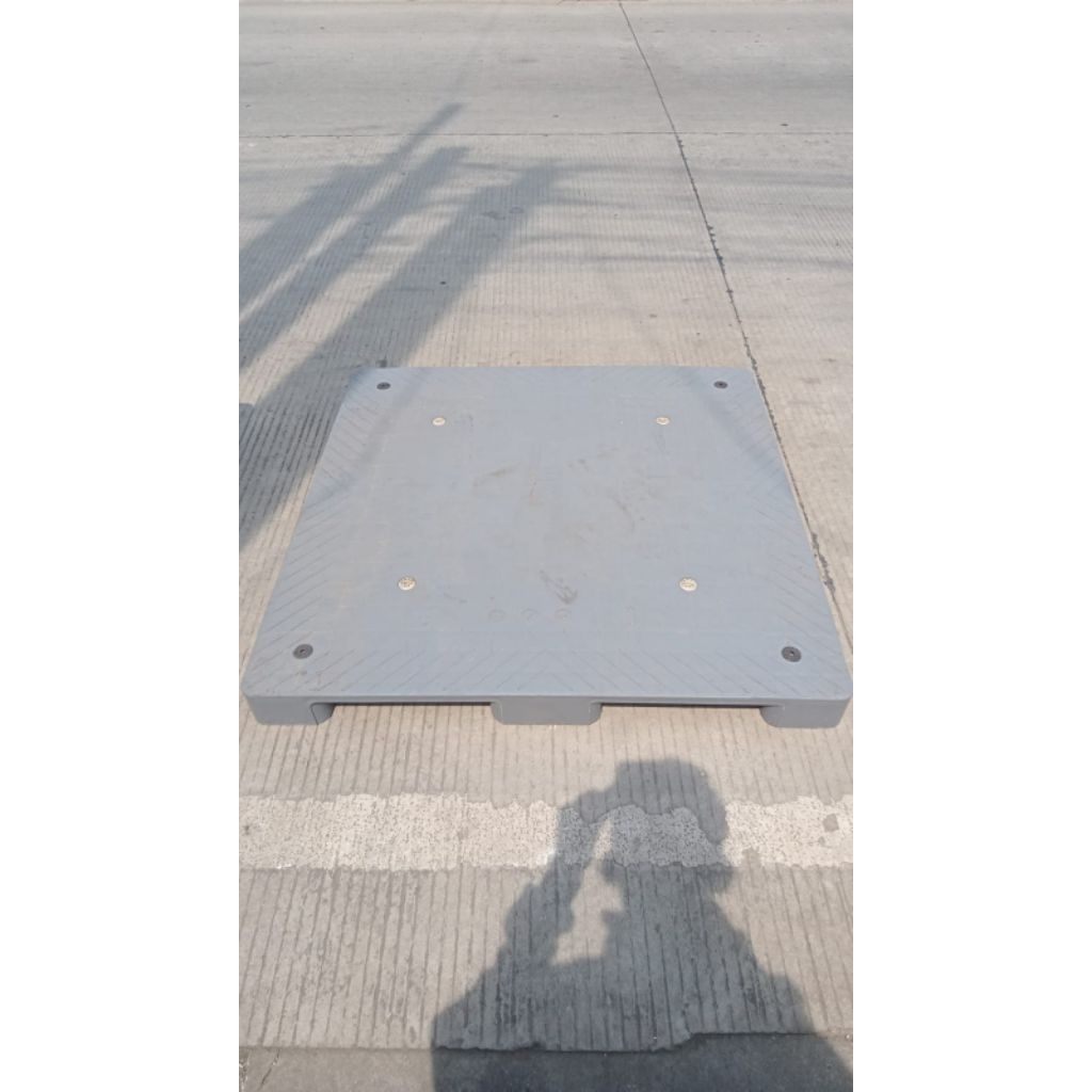 

palet plastik murah 100x100x10cm flat