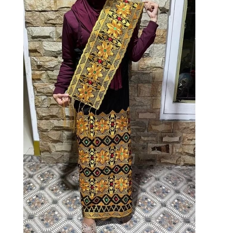 Tapis bordir Lampung sanwos melati bahan hitam