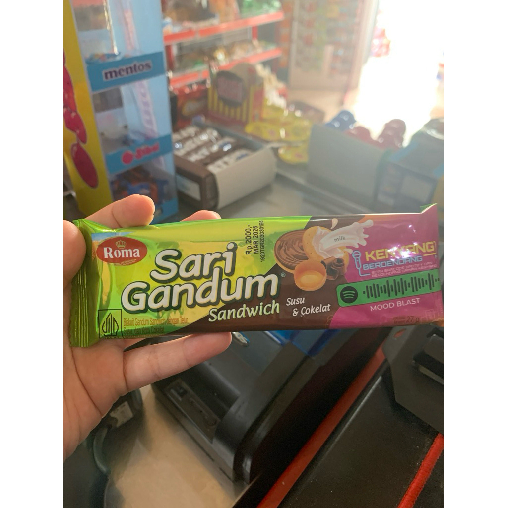 

ROMA SARI GANDUM SANDWICH KRIM COKLAT 36gr