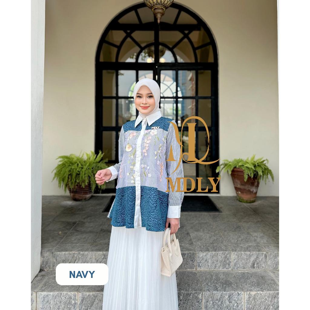 Seruni Stripes Shirt by MDLY - Atasan MDLY Terbaru Stripe Shirt Wanita Baju Garis Garis Wanita Kemej