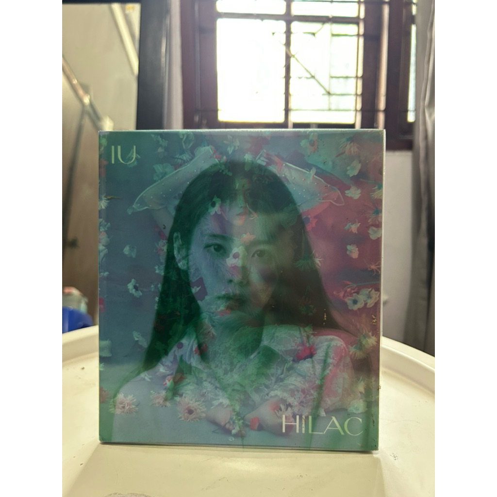 IU Lilac Album