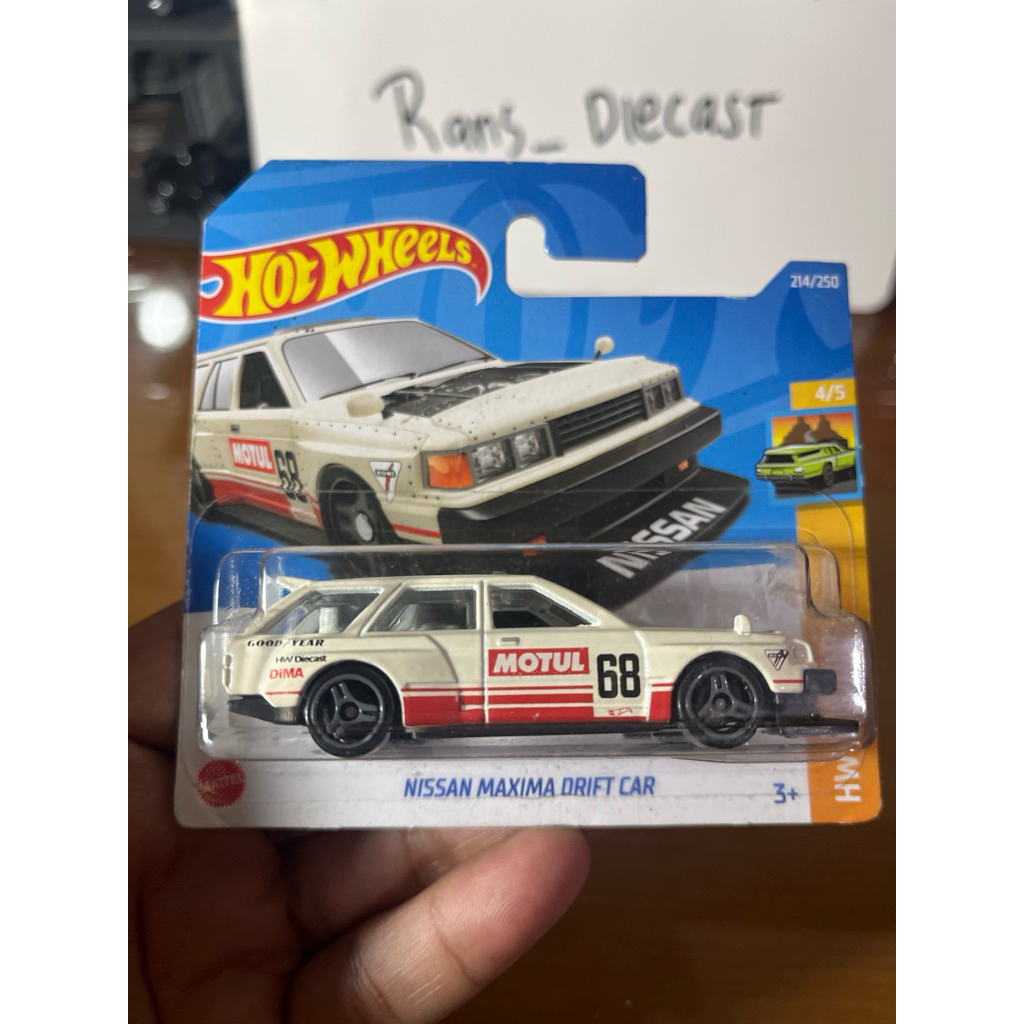 HOTWHEELS - NISSAN MAXIMA REGULER
