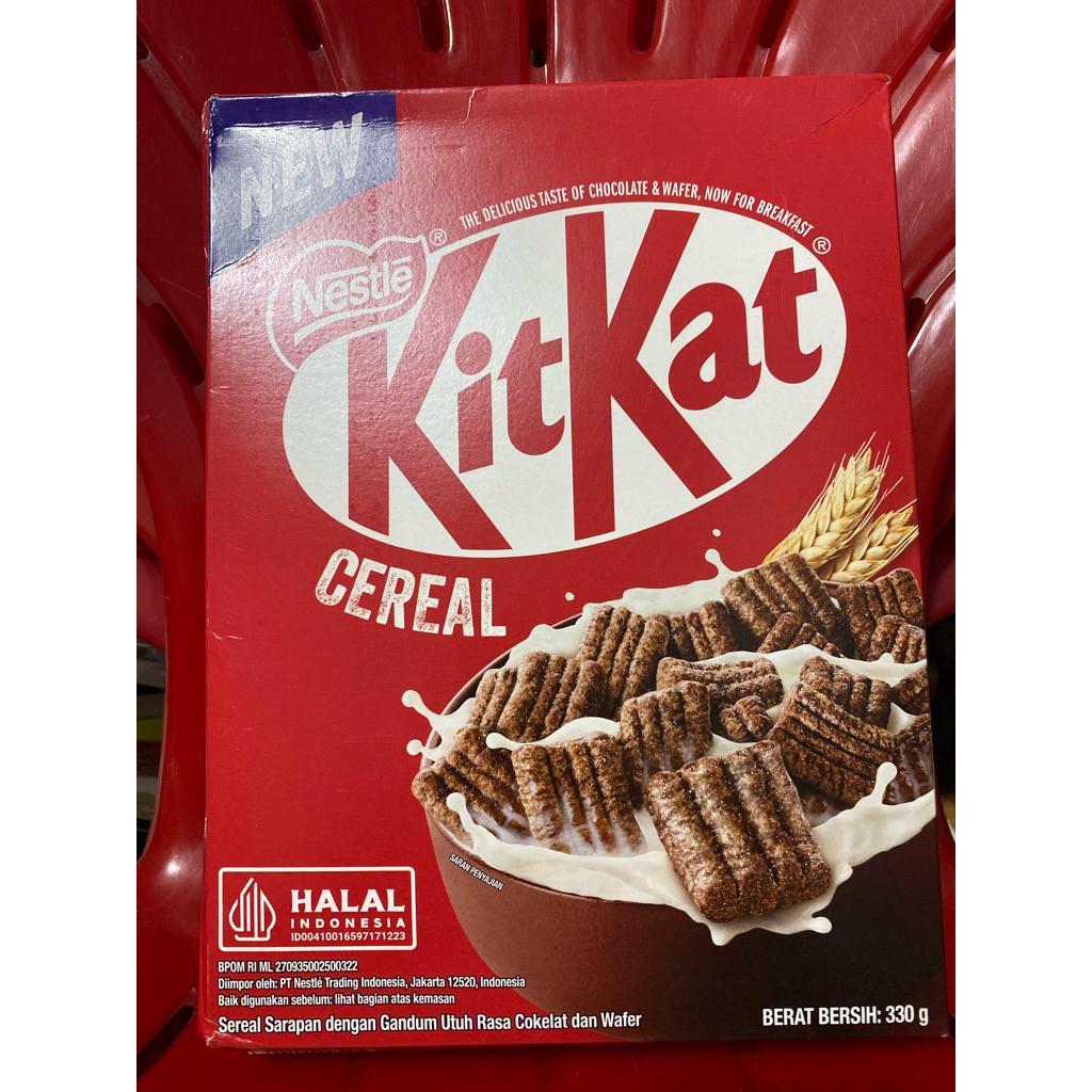 

Nestle kitkat cereal 330gr kitkat sereal sarapan gandum utuh rasa cokelat dan wafer