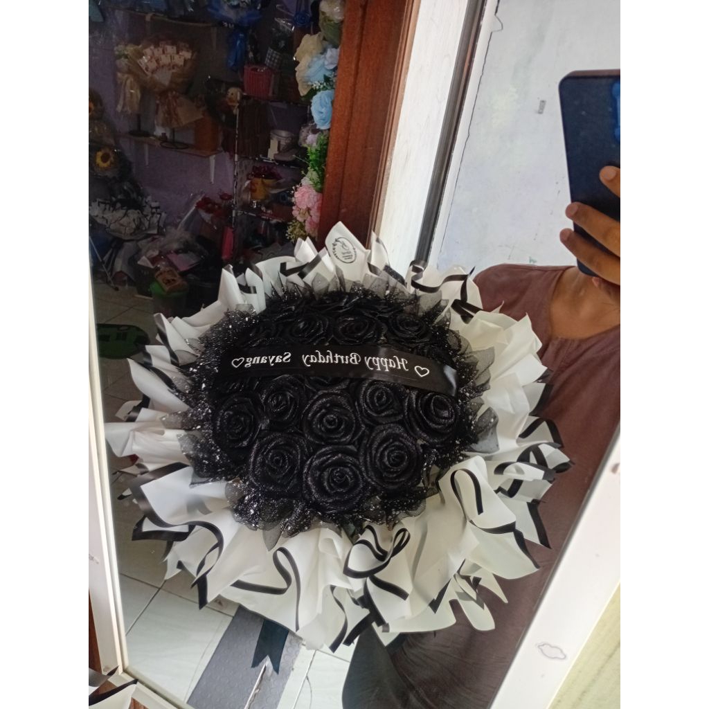 

ROUND BUKET PITA SATIN 20tangkai