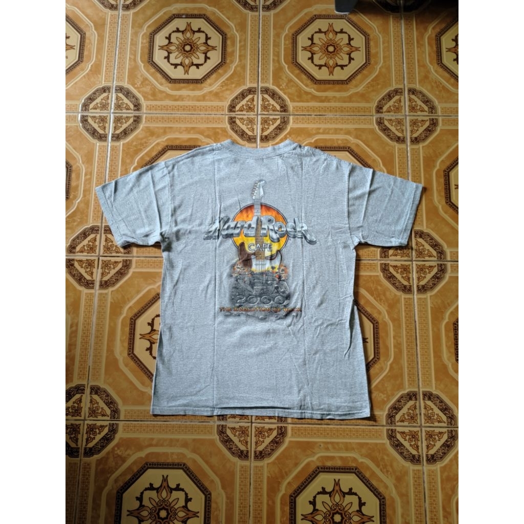 KAOS HARD ROCK CAFE VINTAGE 2002 TSHIRT